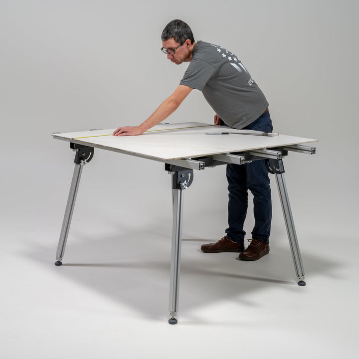 Ergo Fold™ L Tile Table